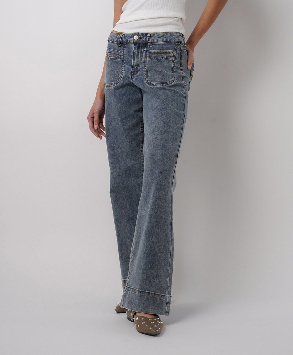 Jeans mujer flare bolsillo ojal
