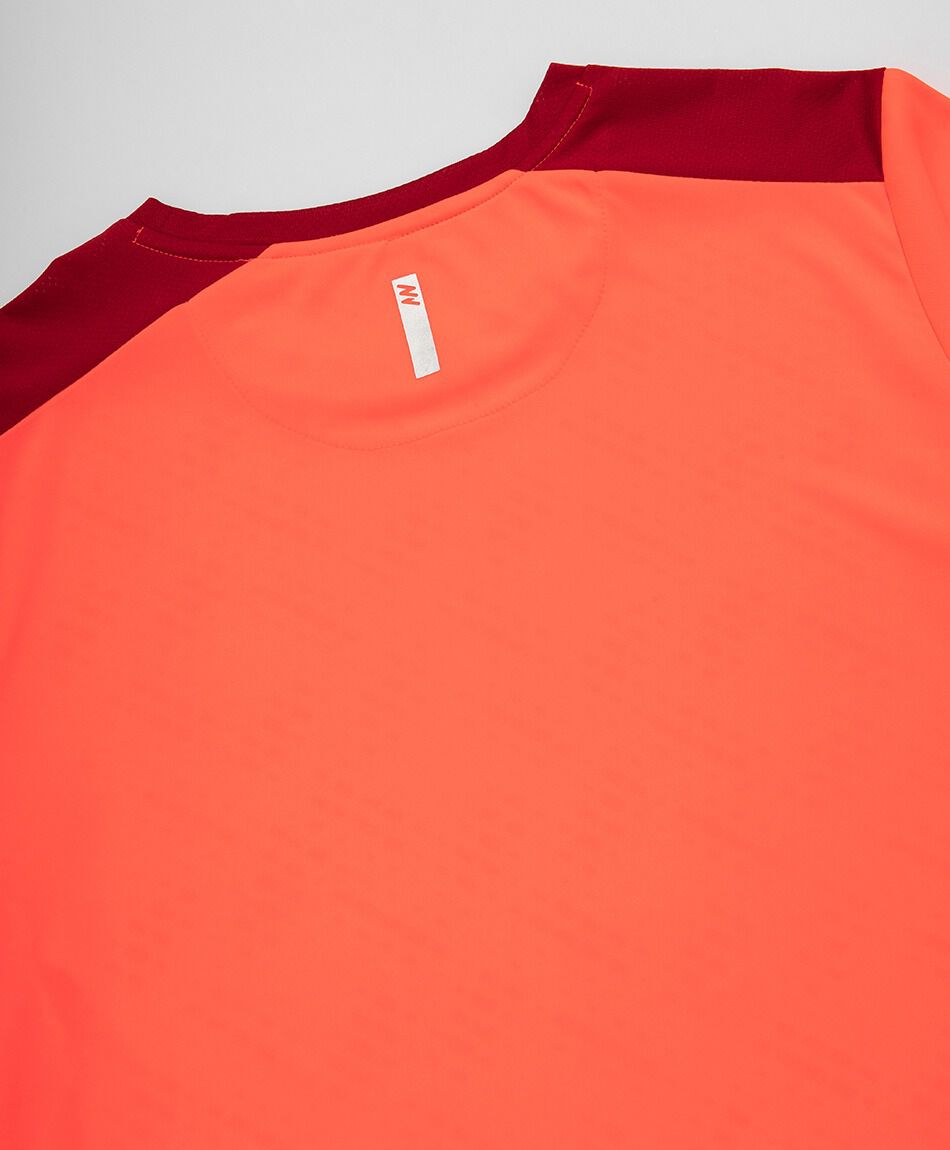 Remera deportiva hombre ne&oacute;n