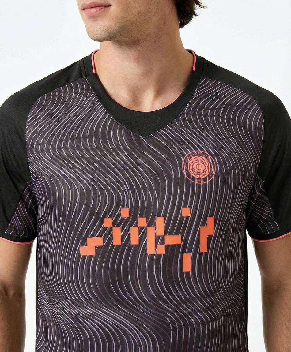 Remera deportiva hombre print ondas