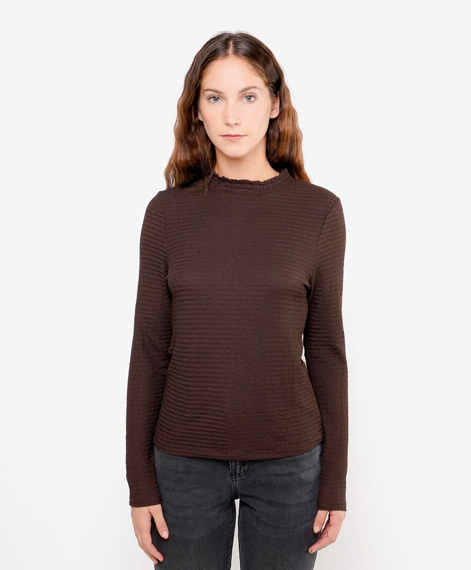 Polera mujer texturas cuello medio