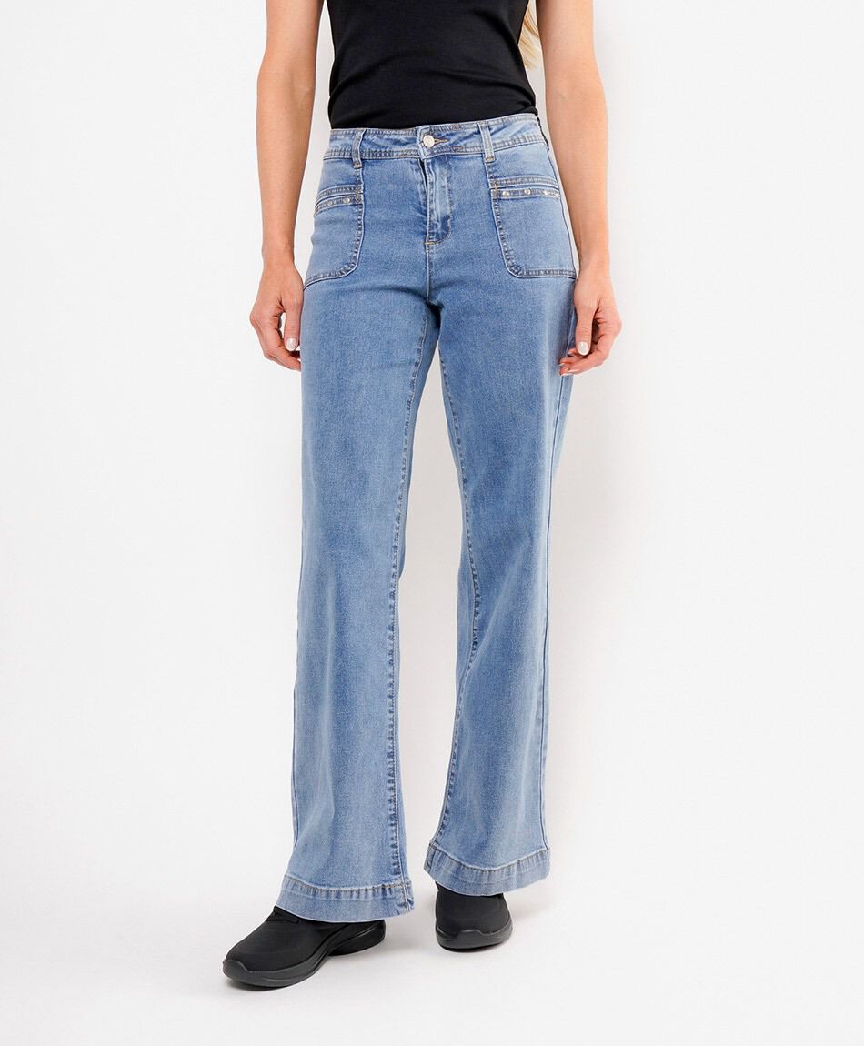 Jeans mujer wide leg bolsillo parche