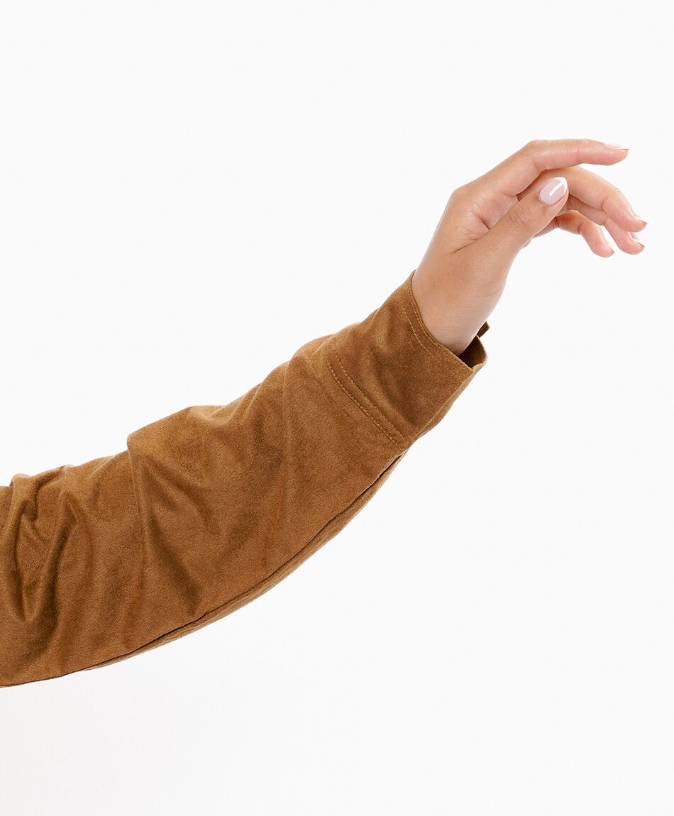 Camisa mujer minimalista camel