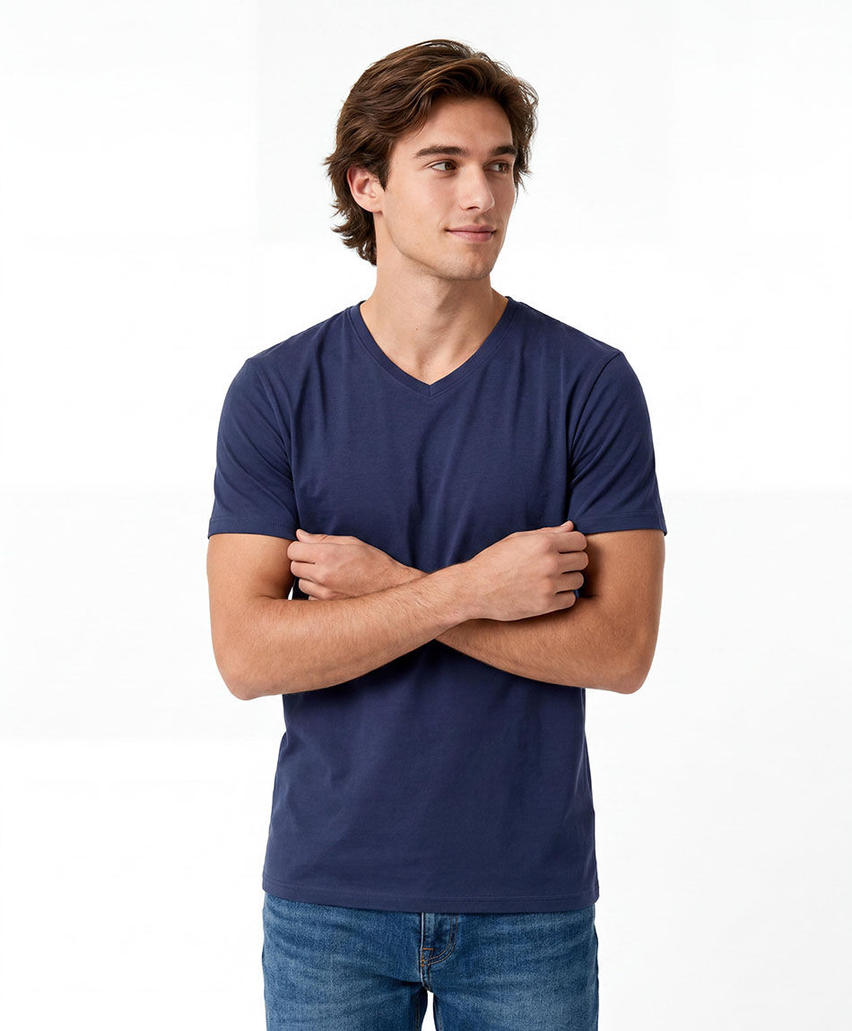 Remera hombre cuello en v lisa