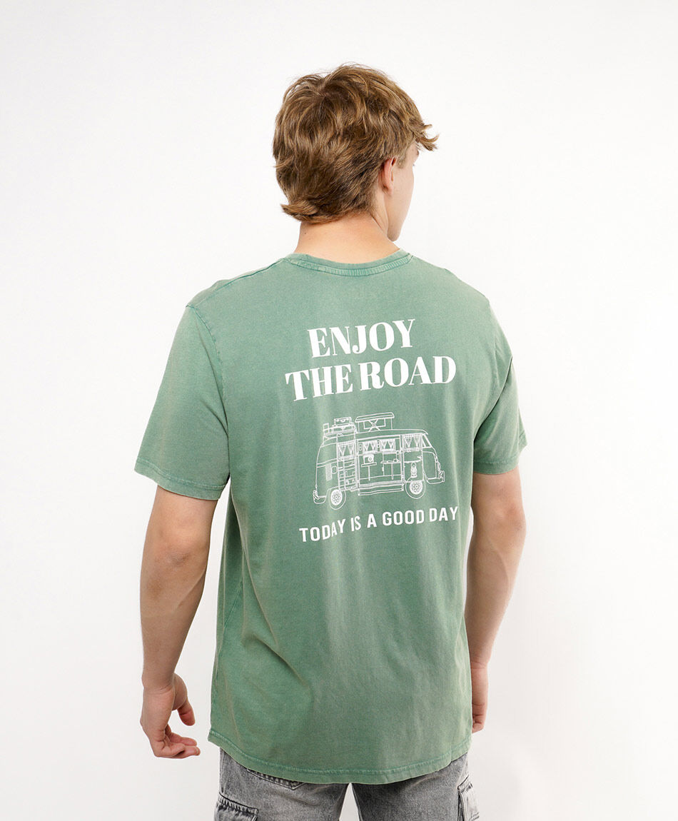 Remera hombre doble estampado enjoy