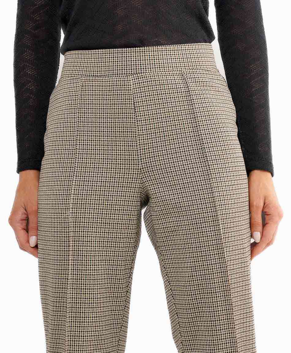 Pantal&oacute;n mujer cuadritos brown