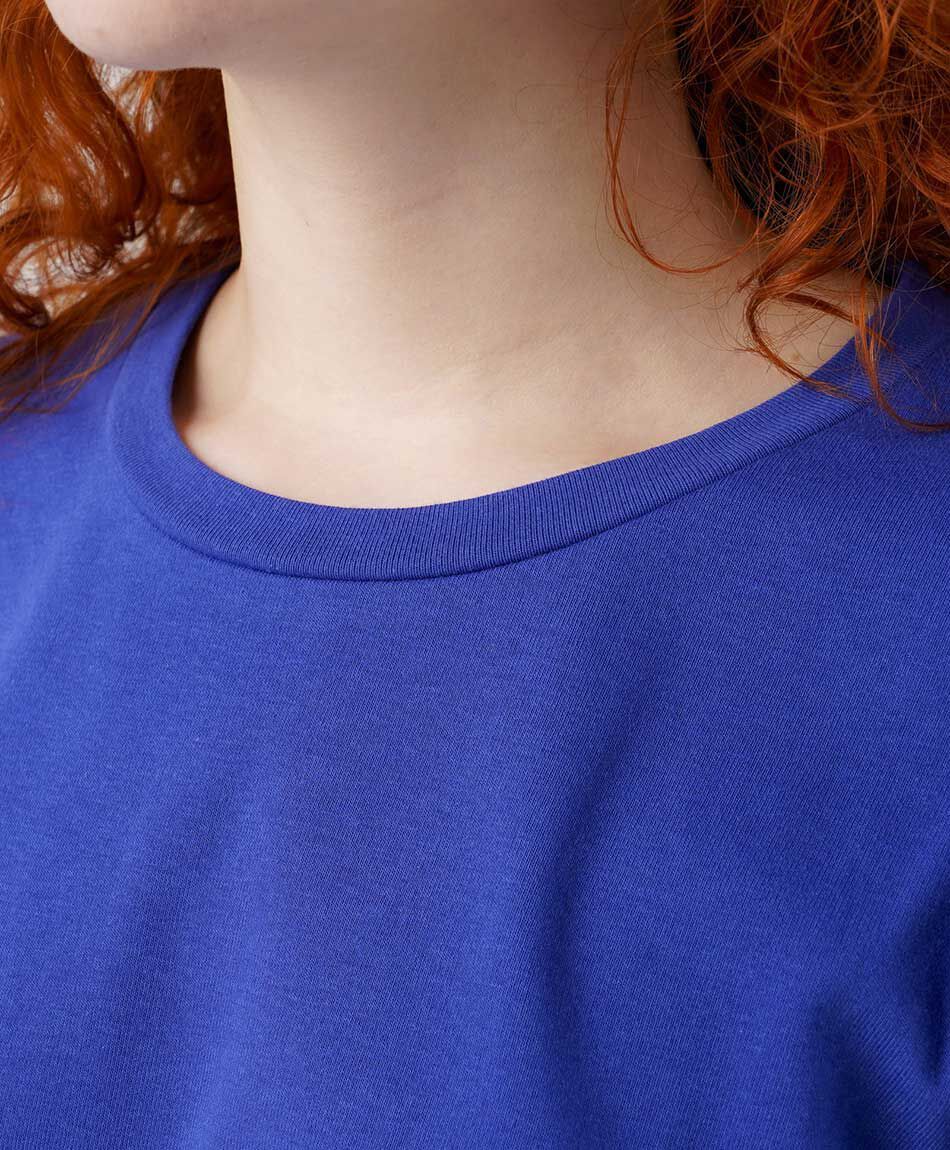 Remera mujer cl&aacute;sica azul