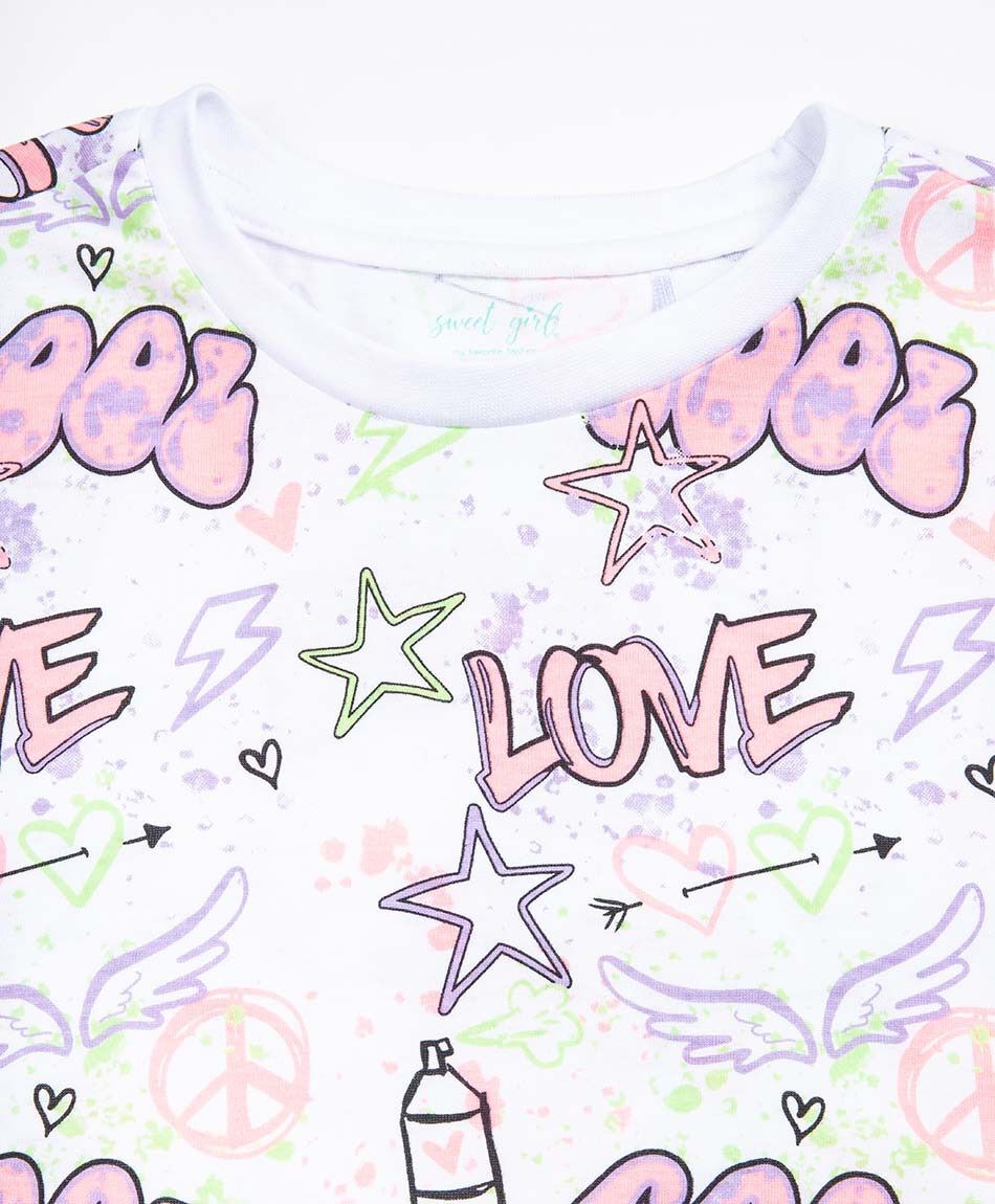 Remera ni&ntilde;a graffiti