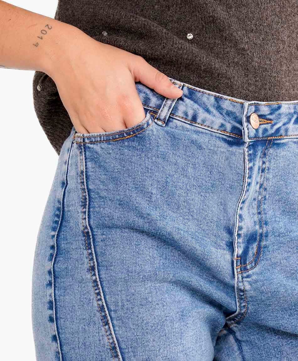 Jeans mujer wide leg bolsillos cargo
