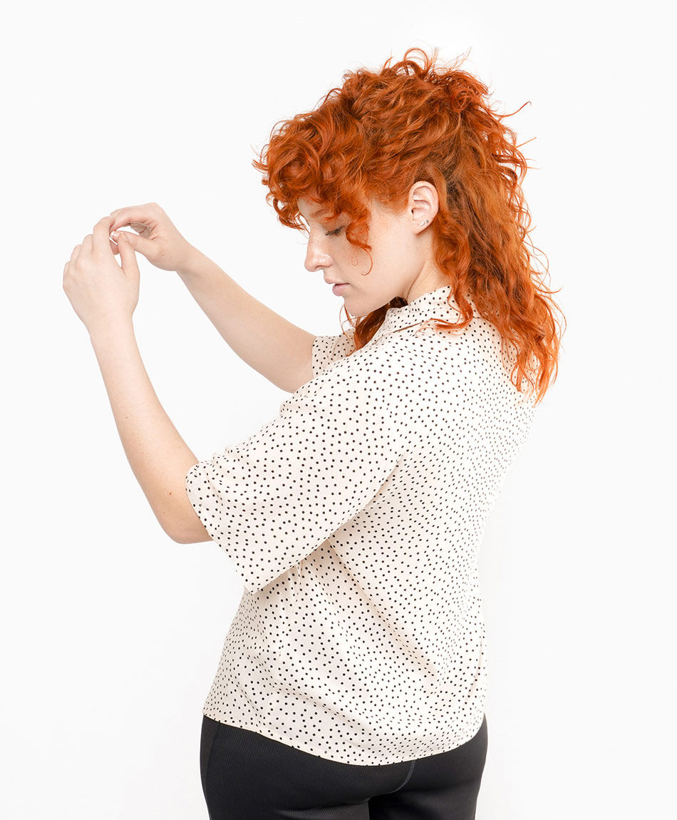 Camisa mujer dise&ntilde;o lunares