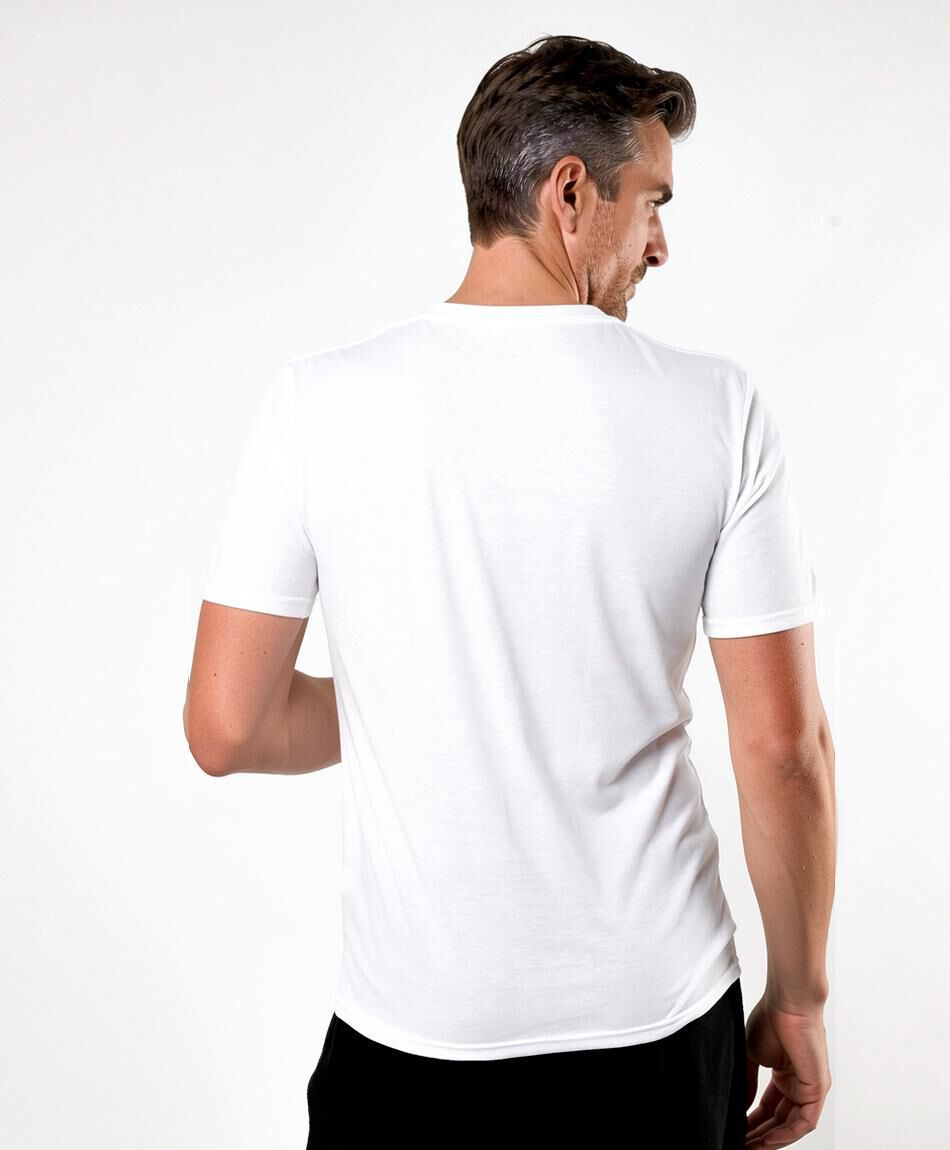 Camiseta hombre cuello en v