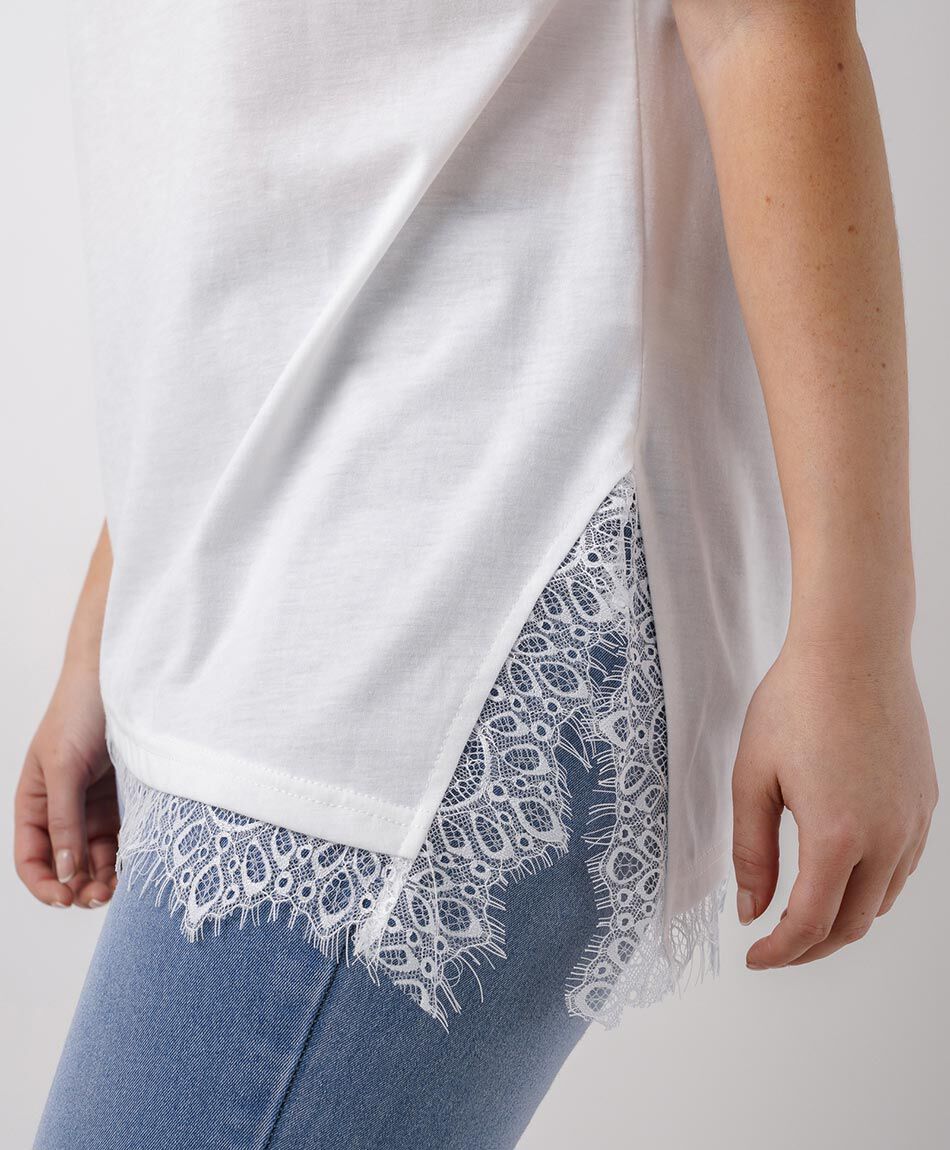 Remera mujer encaje inferior