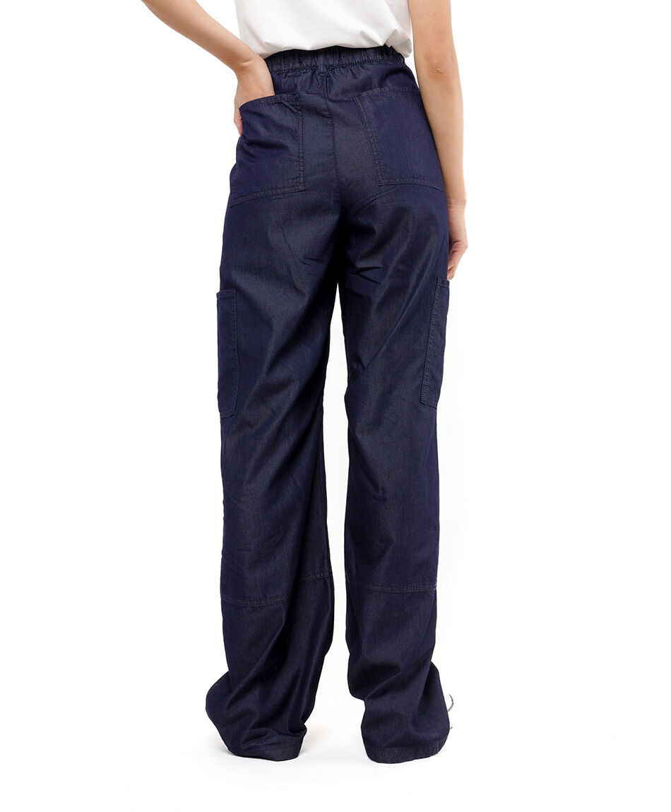 Pantal&oacute;n mujer cargo amarre acinturado