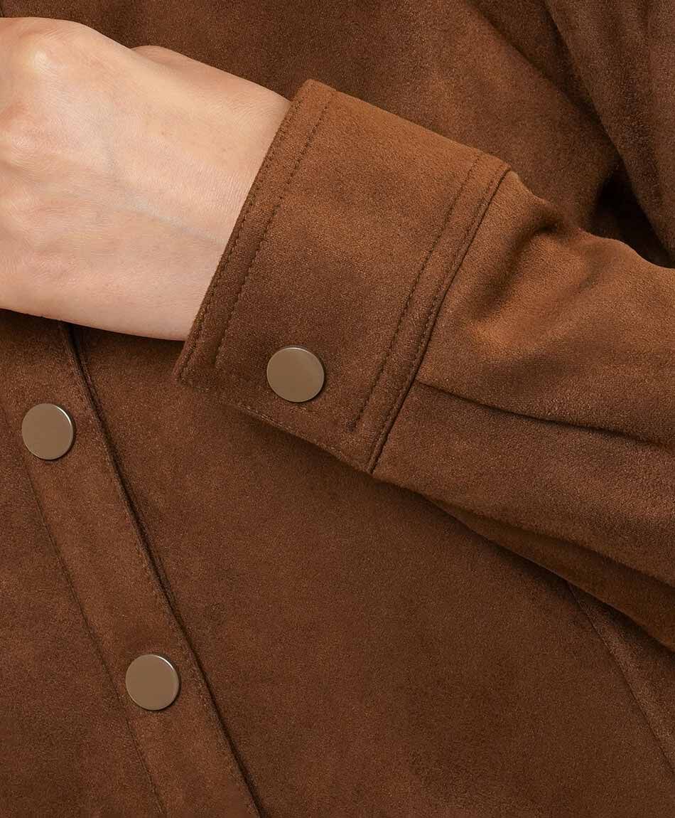 Chaqueta mujer textura aterciopelada caf&eacute;