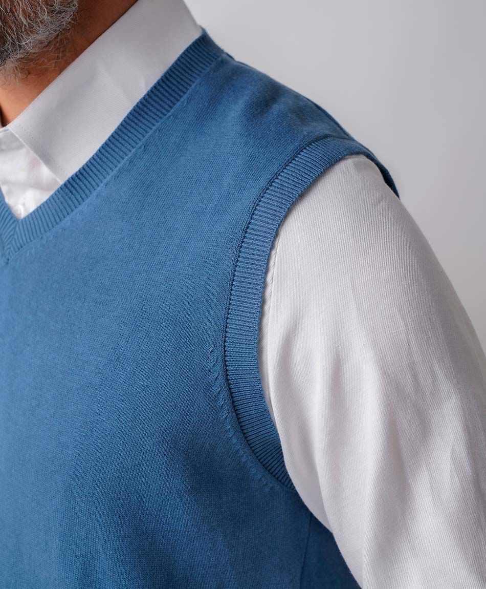 Sweater hombre  sin mangas cuello v azul