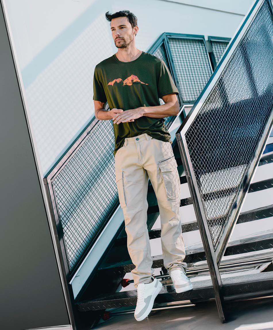 Pantal&oacute;n hombre cargo colores