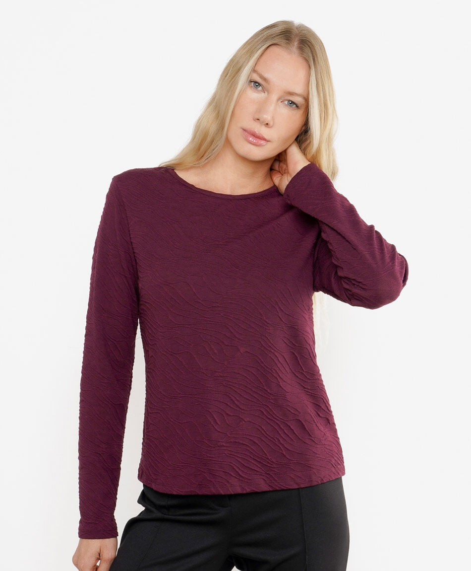 Remera mujer textura cebra burdeo