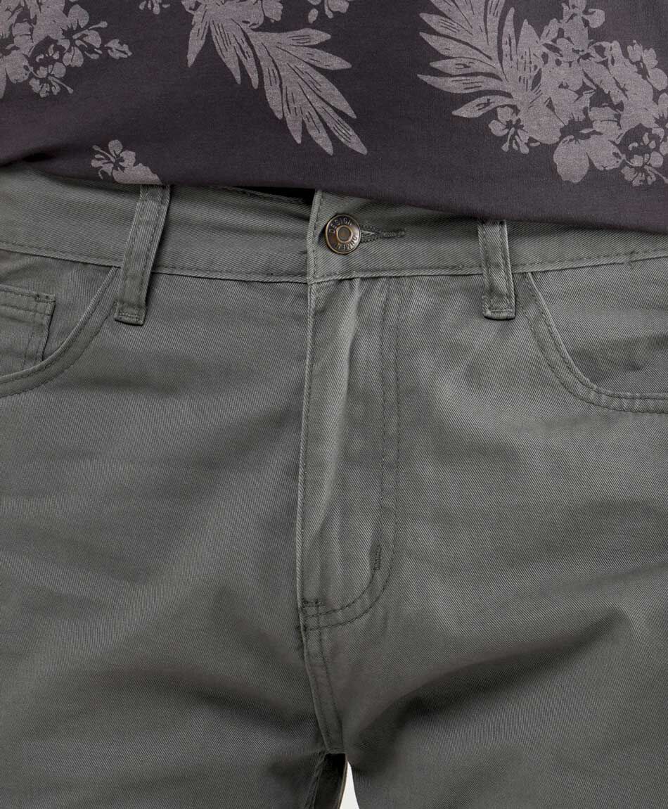 Pantal&oacute;n hombre b&aacute;sico liso