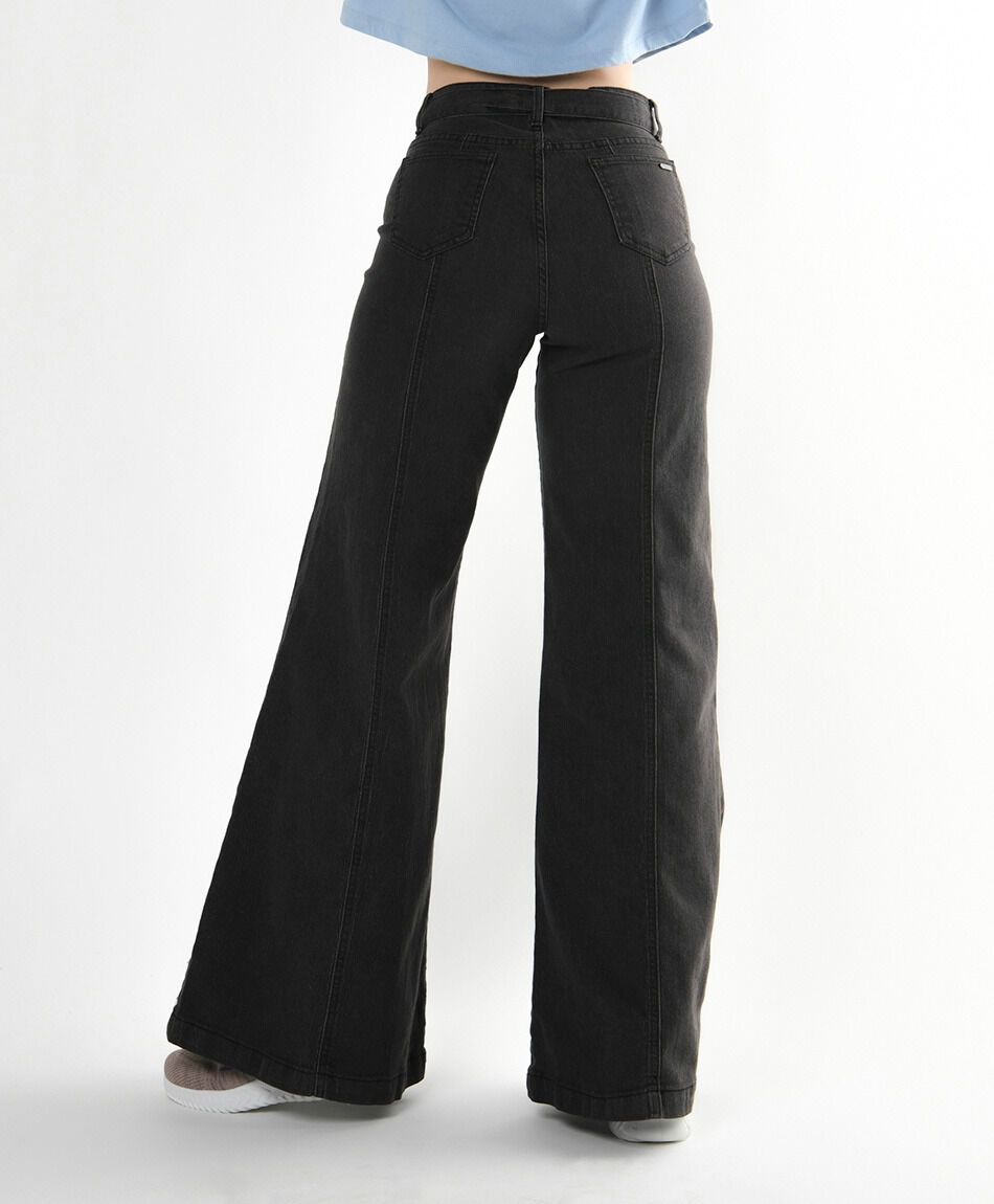 Jeans mujer wide leg costuras negro