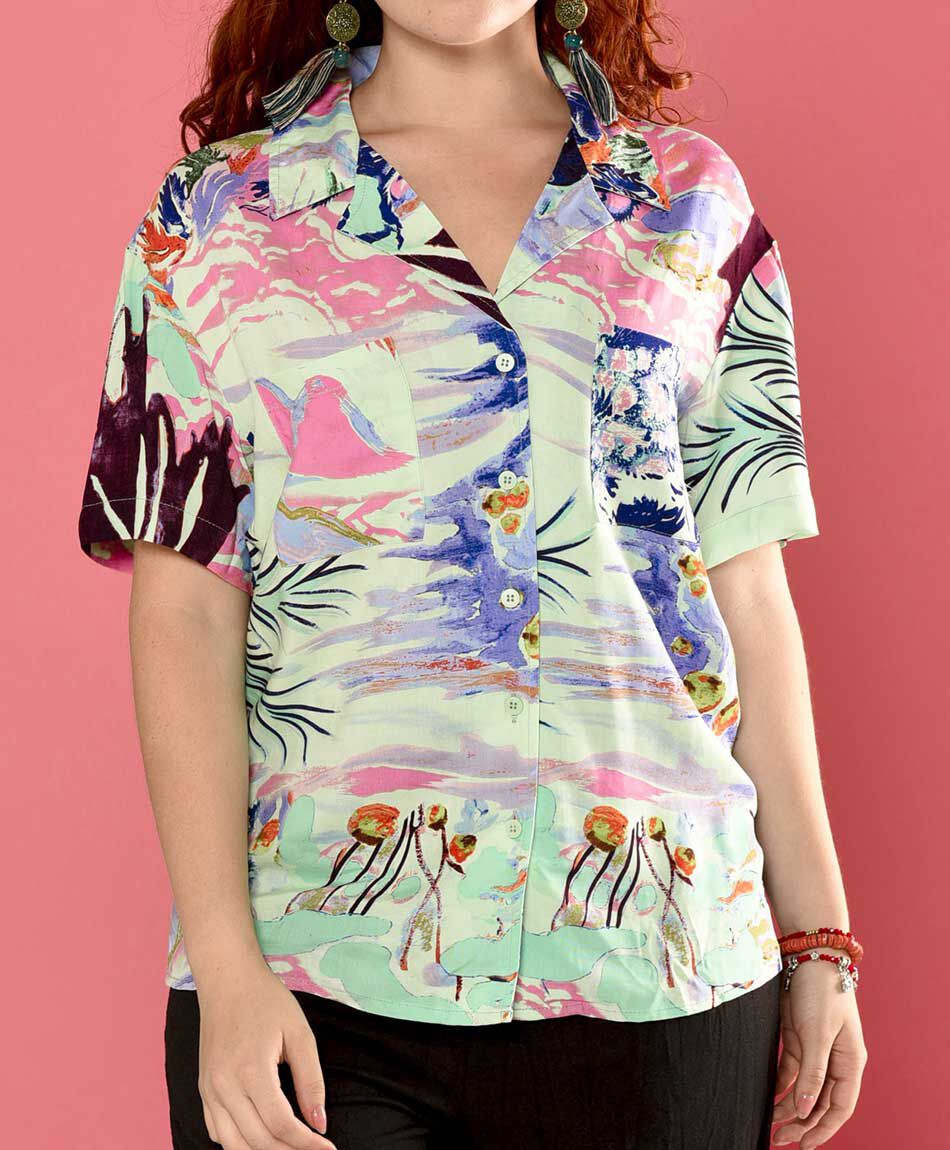Blusa estampada tropical