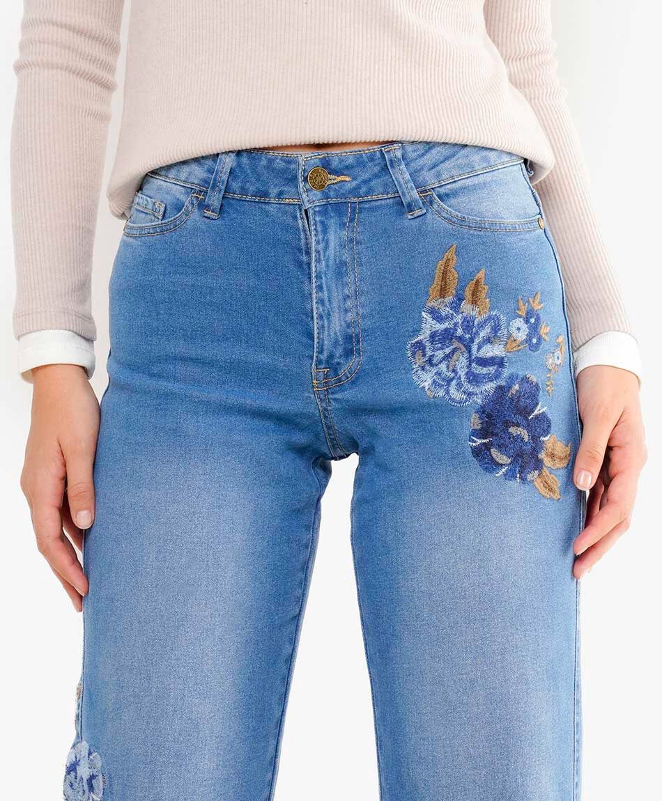 Jeans mujer wide leg bordado floral