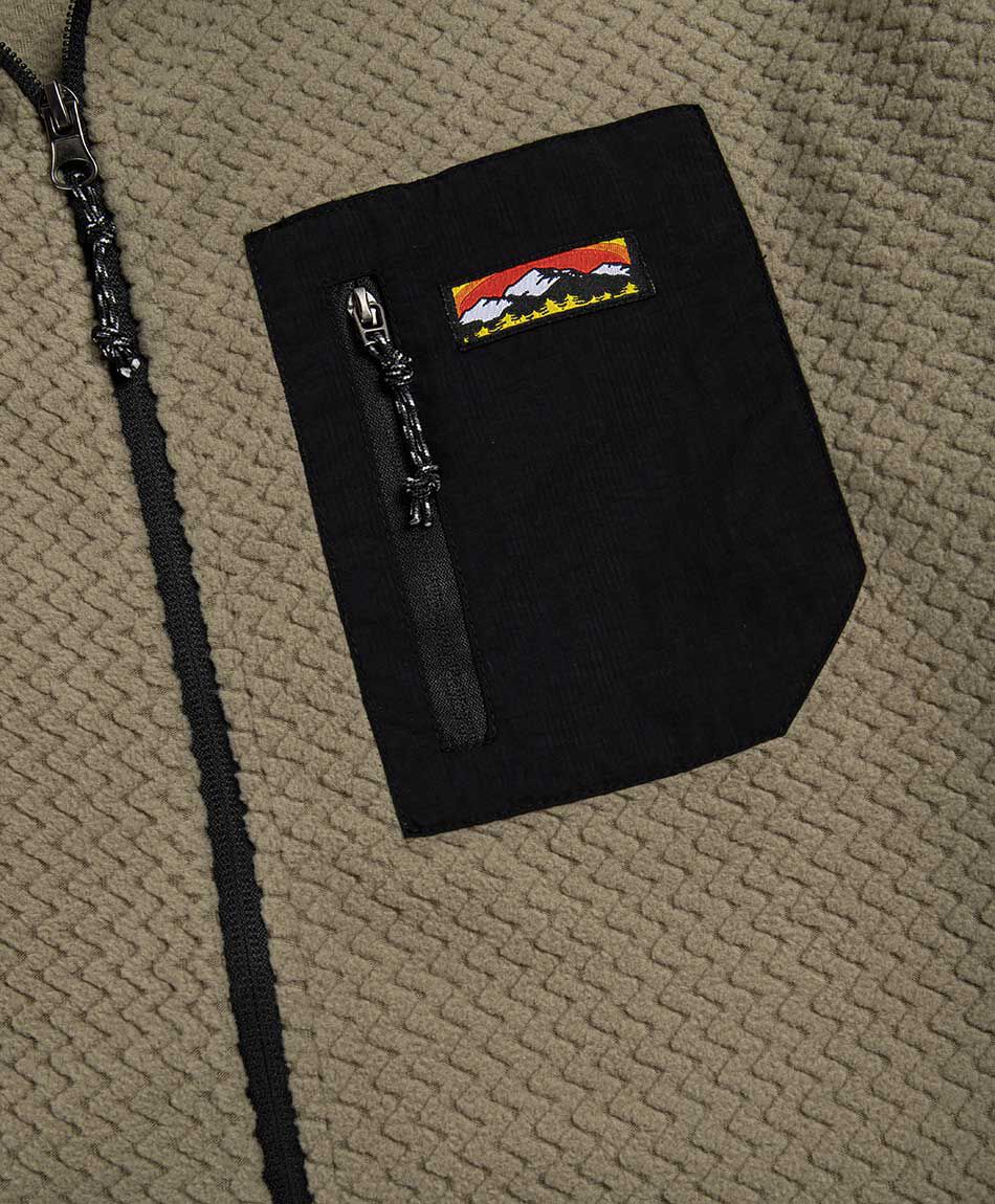 Buzo hombre outdoor textura