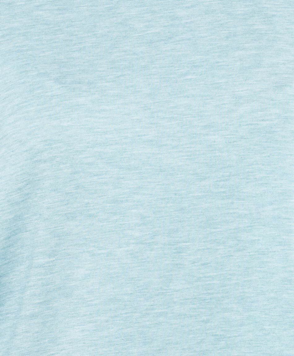 Remera deportiva mujer espalda abierta