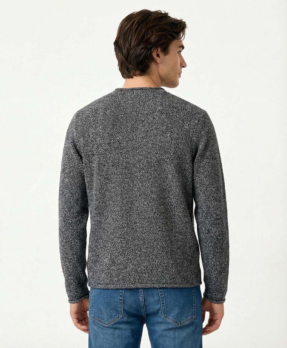 Sweater hombre terminaciones enrolladas