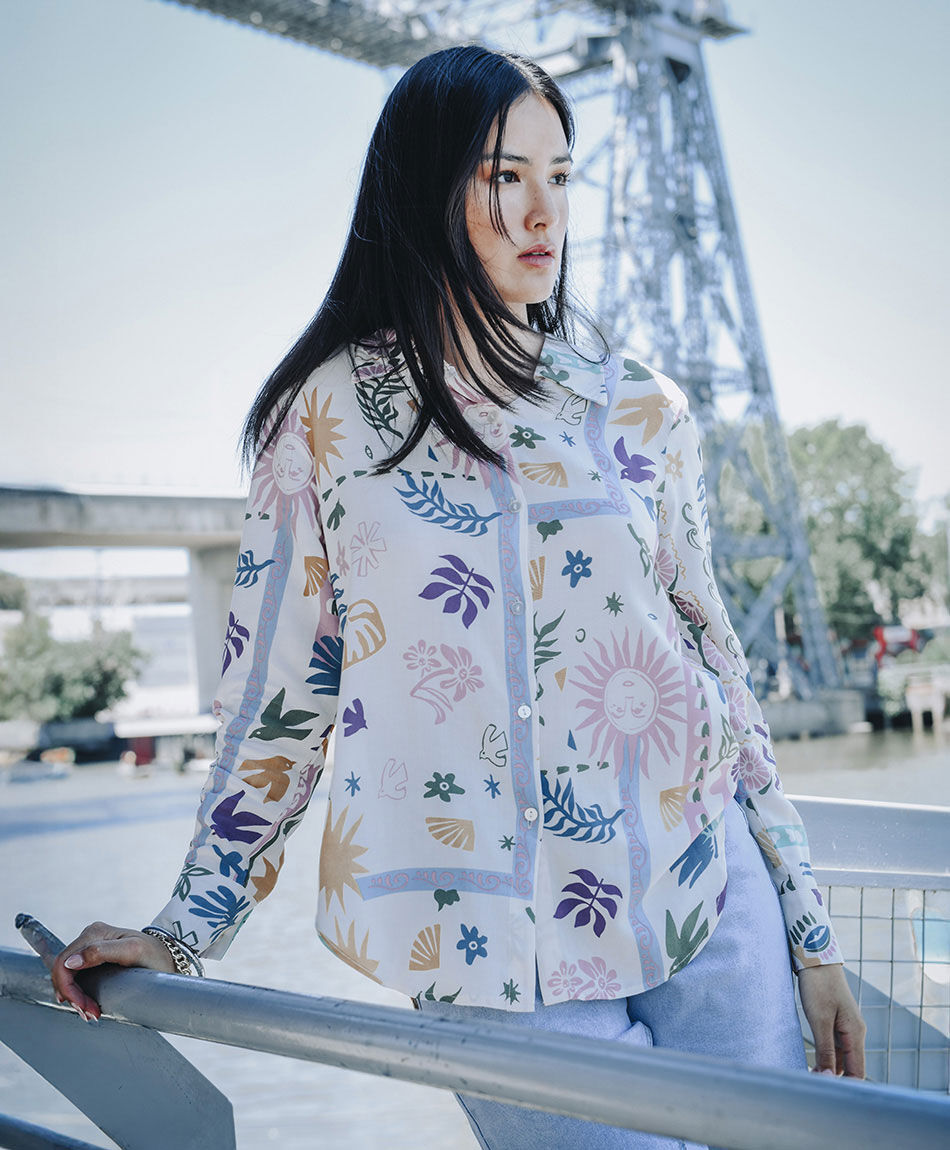 Camisa mujer estampado art&iacute;stico