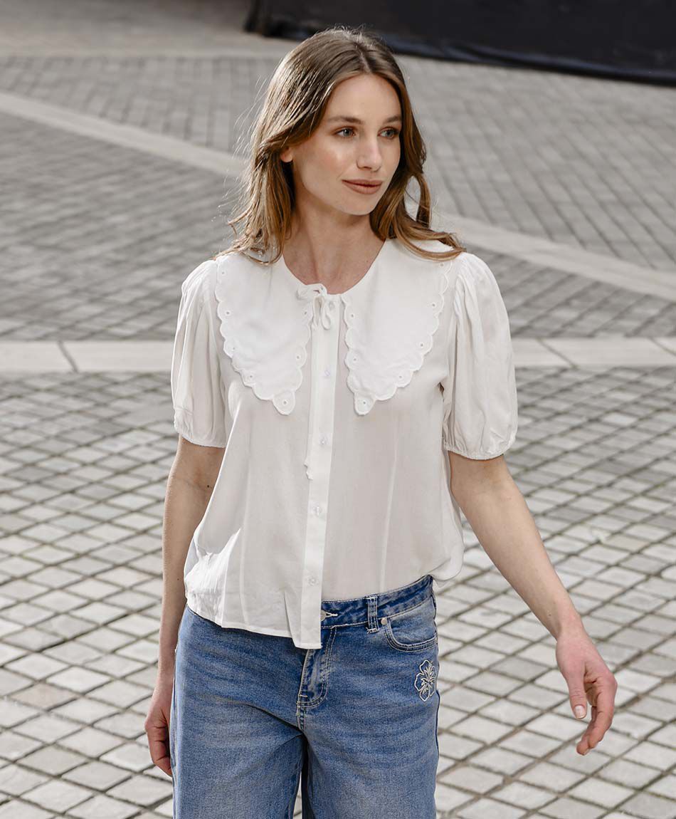 Camisa mujer cuello bordado