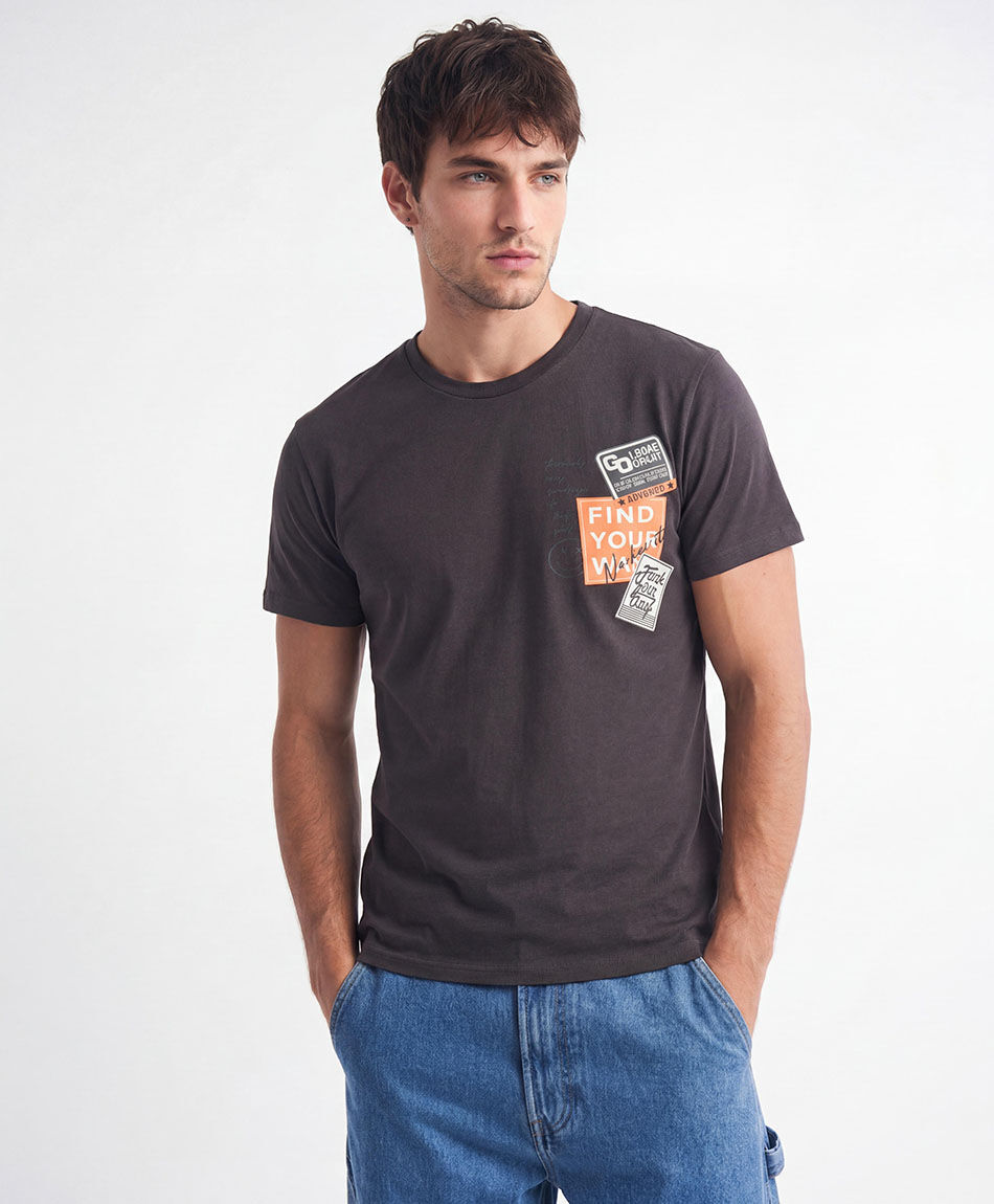 Remera hombre estampado estampillas