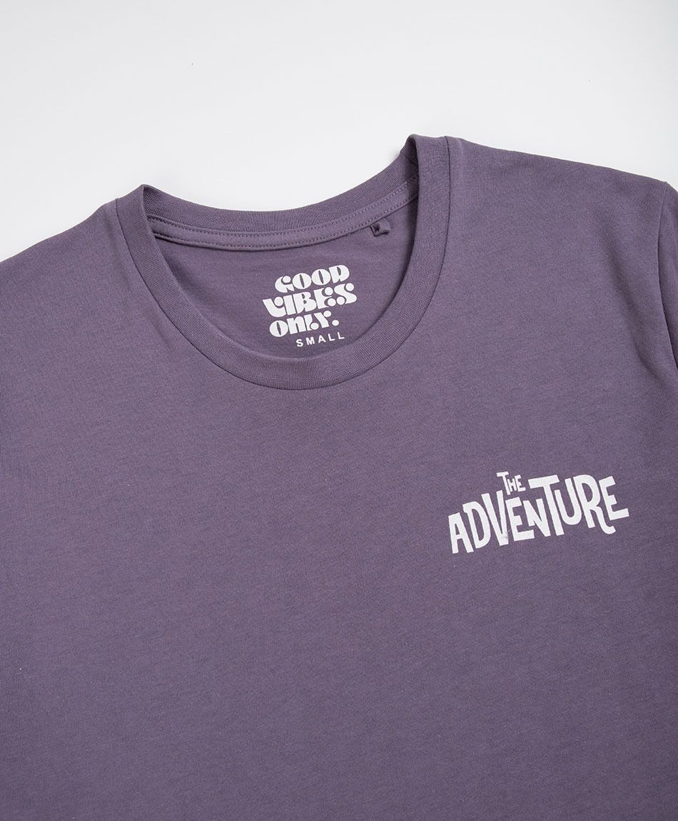 Remera hombre estampado adventure