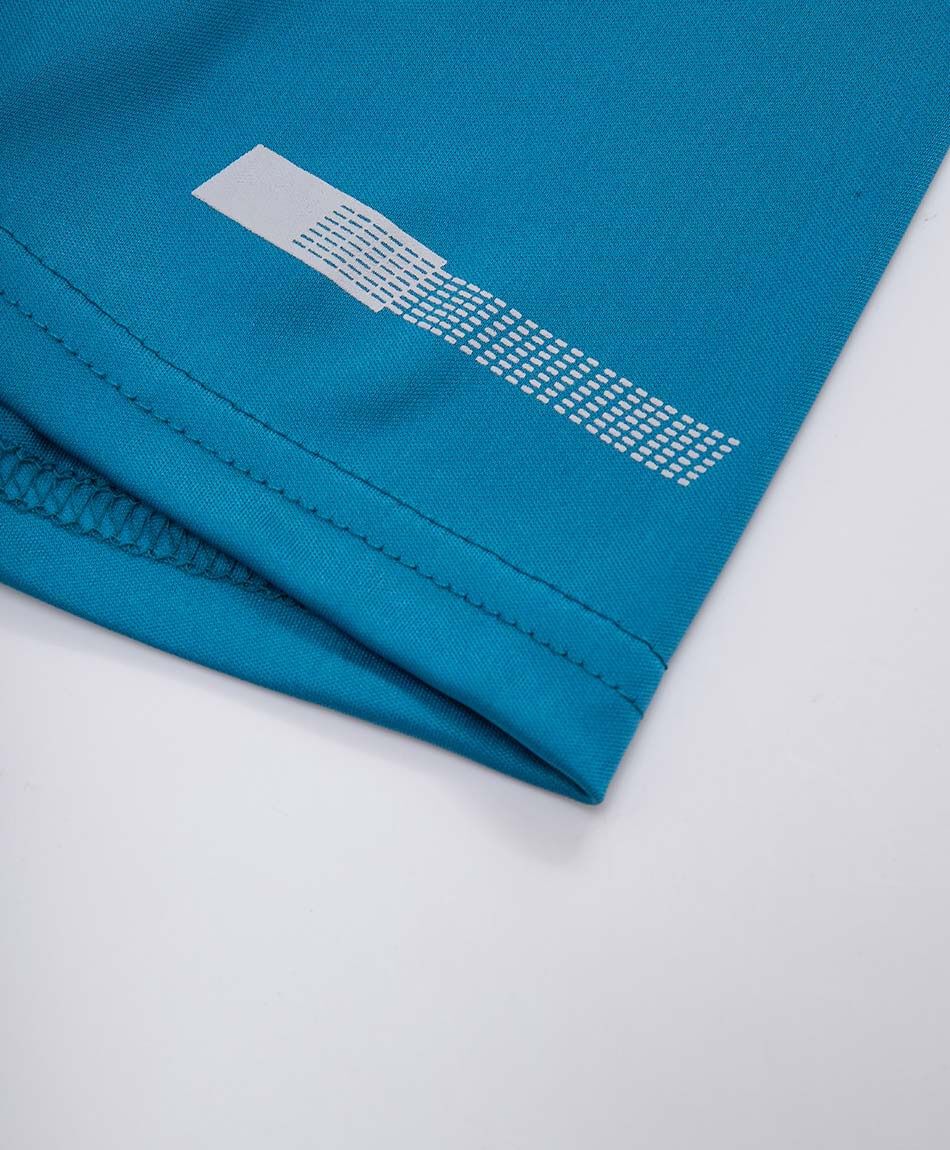 Remera deportiva hombre l&iacute;neas turquesa