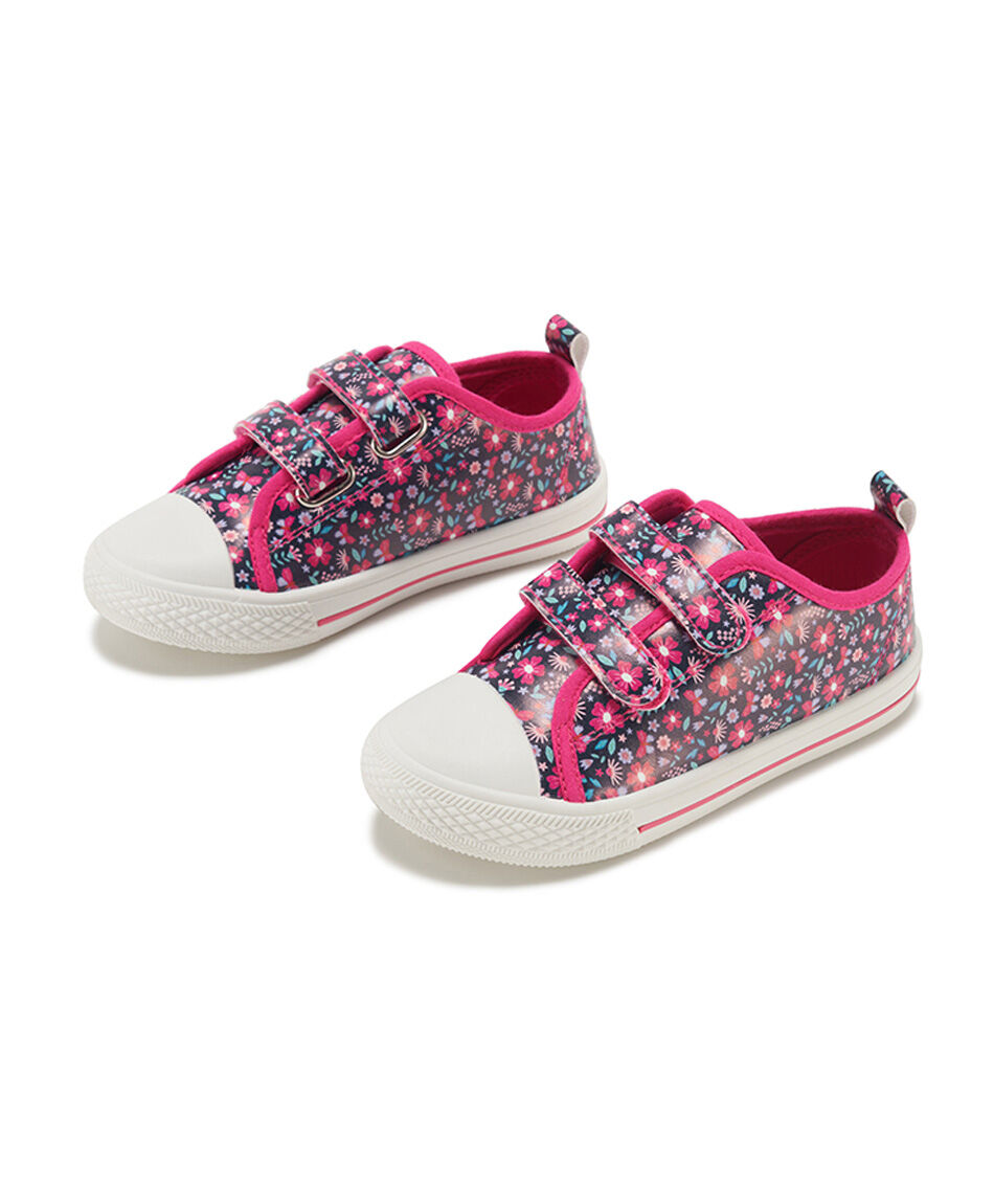 Zapatilla infantil (24 a 29) floreada