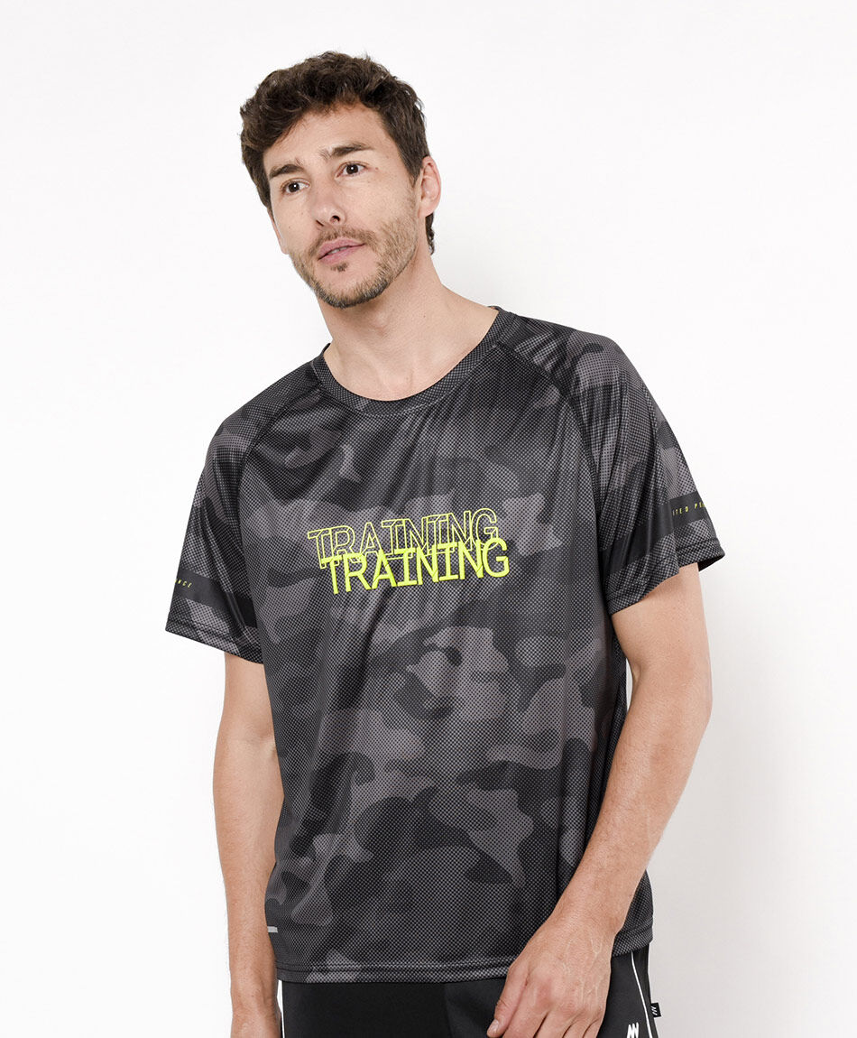 Remera deportiva hombre camuflaje