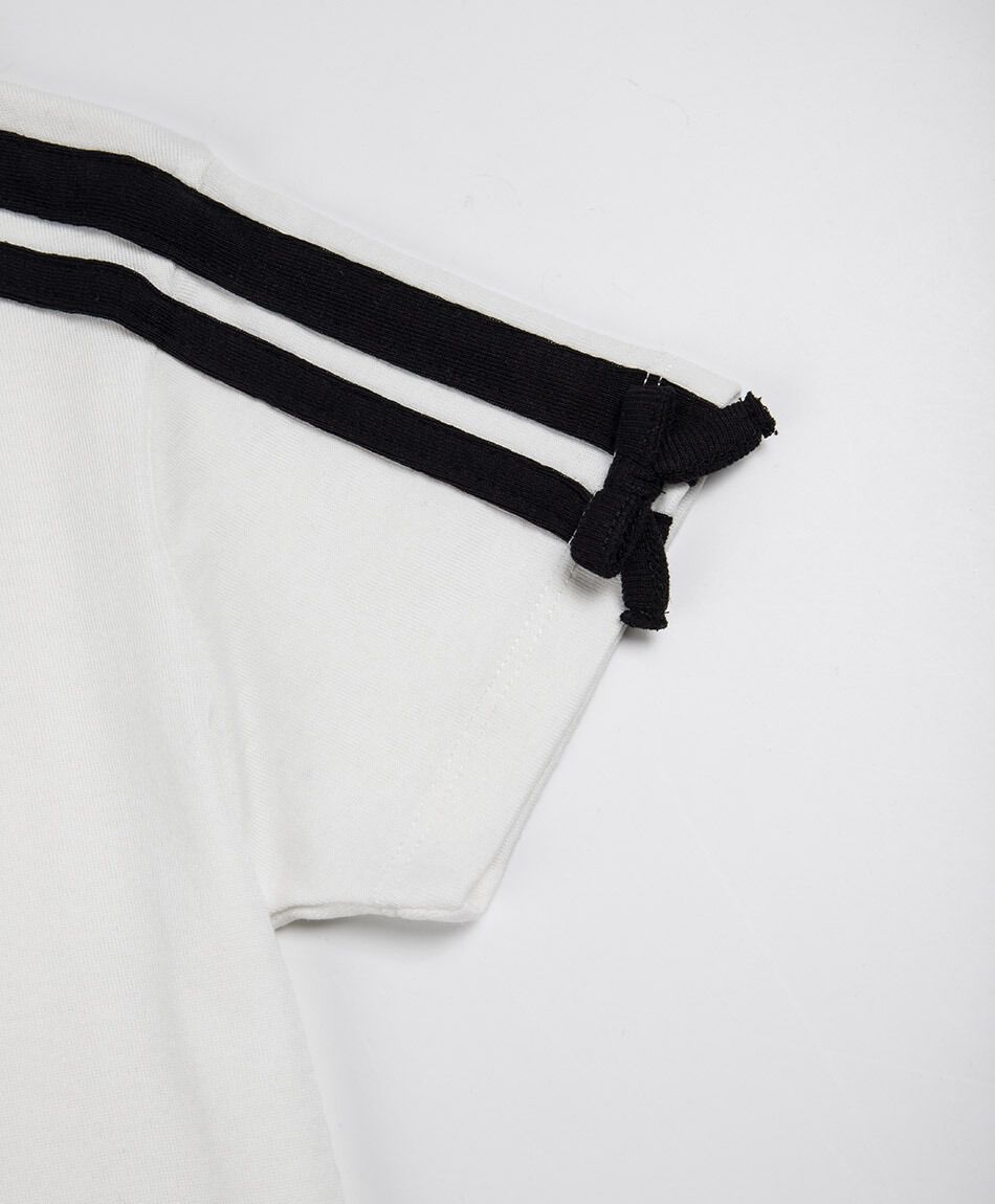 Remera ni&ntilde;a doble l&iacute;nea