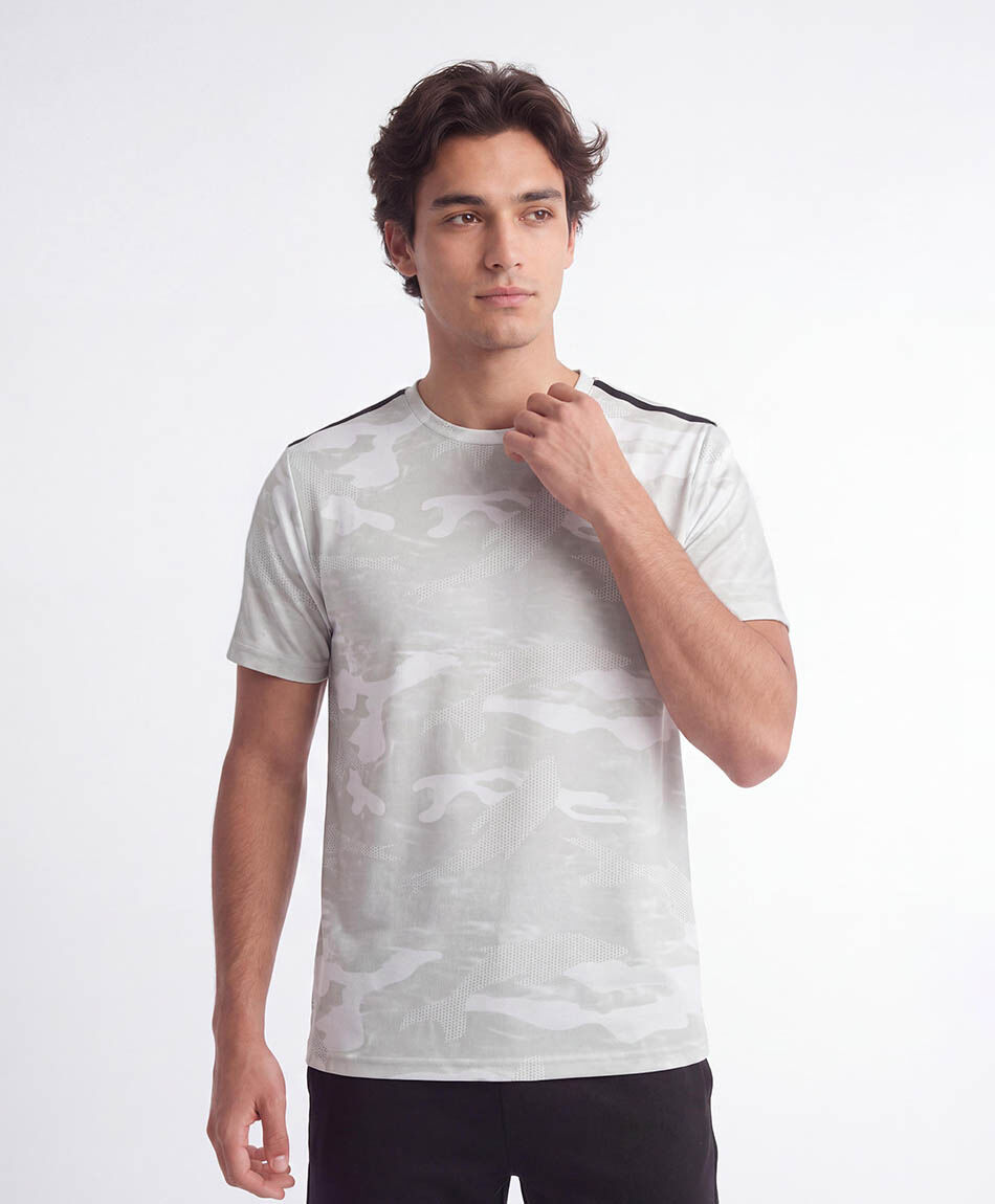 Remera deportiva hombre camuflaje