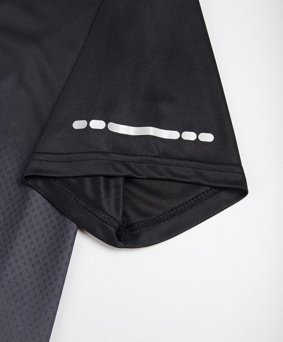 Polera deportiva hombre degrad&eacute; negra