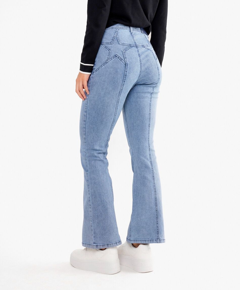 Jeans mujer flare costura frontal