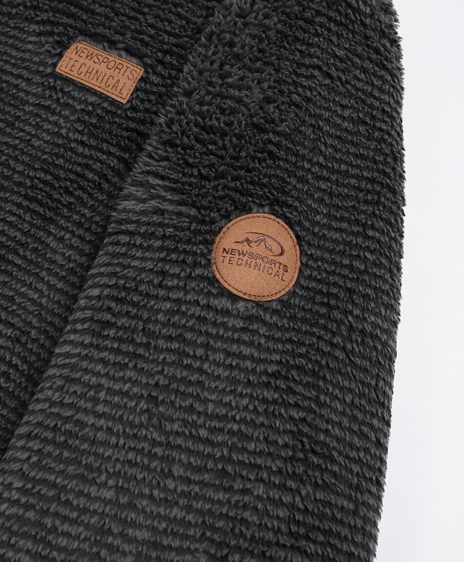 Campera deportiva hombre polar l&iacute;neas