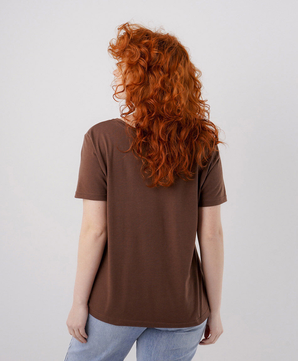 Remera mujer b&aacute;sica caf&eacute;