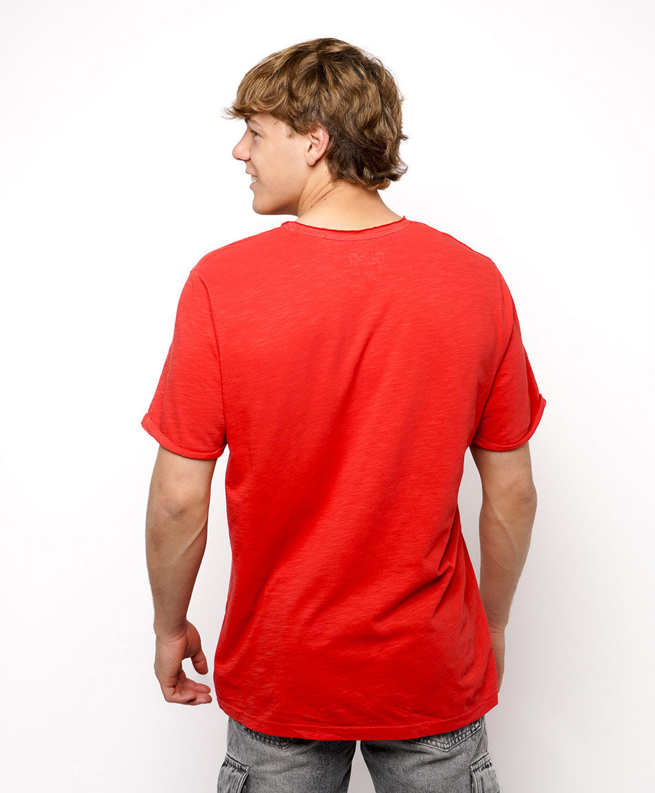 Remera hombre b&aacute;sica frase