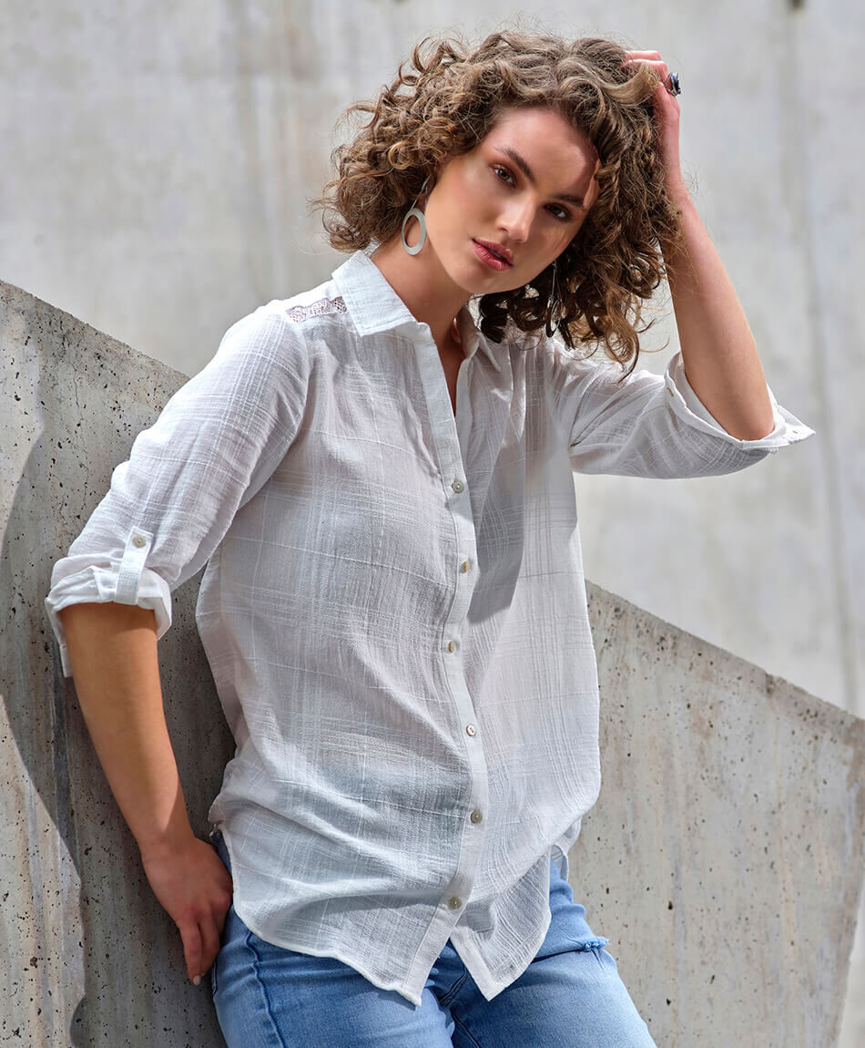 Blusa mujer cuadros encaje