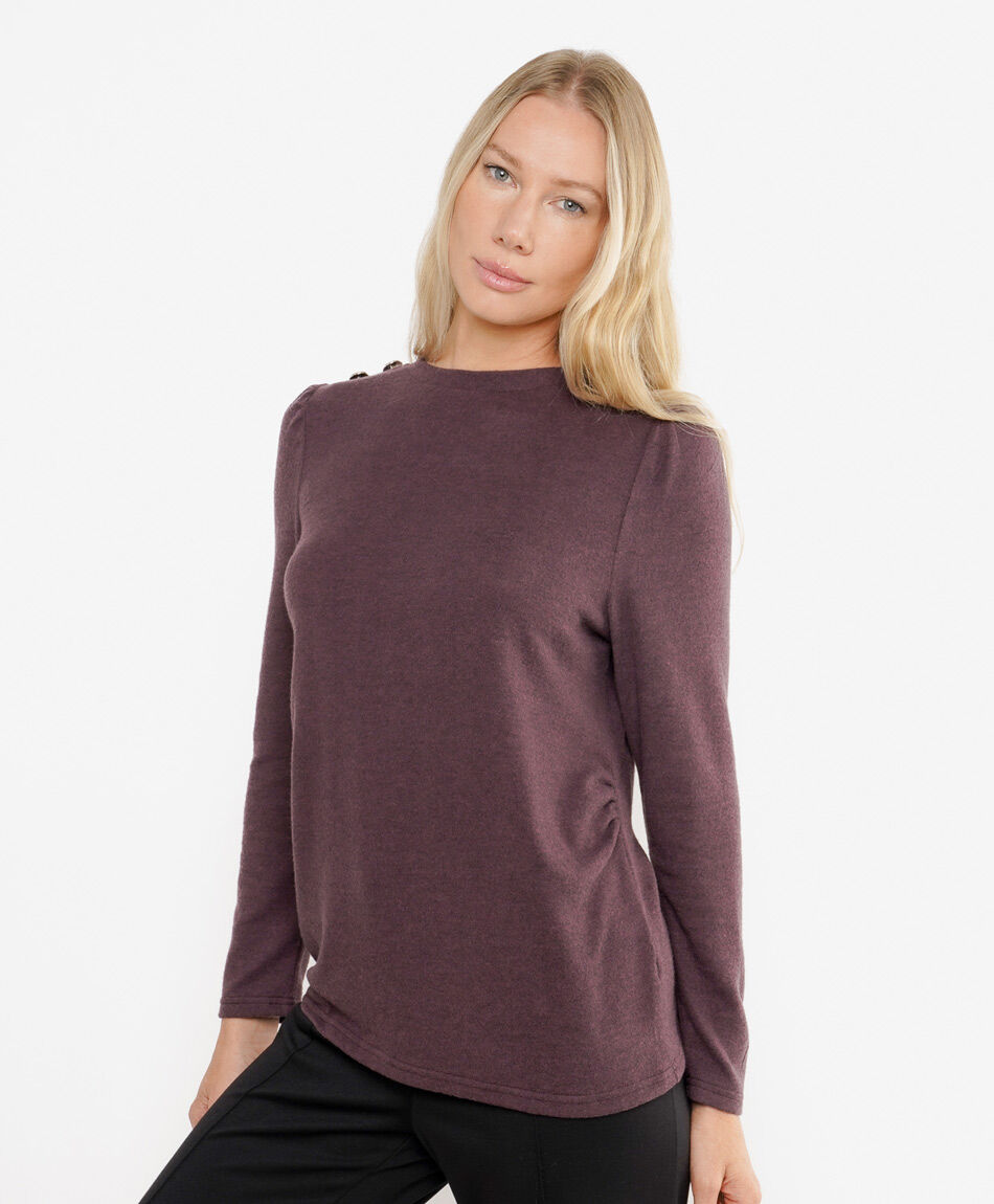 Remera mujer lanosa botones morada