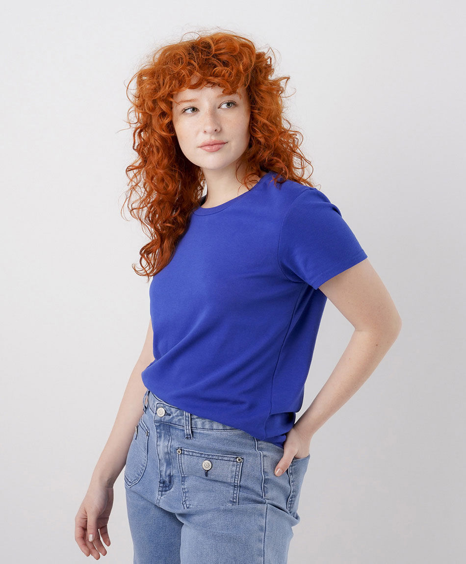 Remera mujer cl&aacute;sica azul