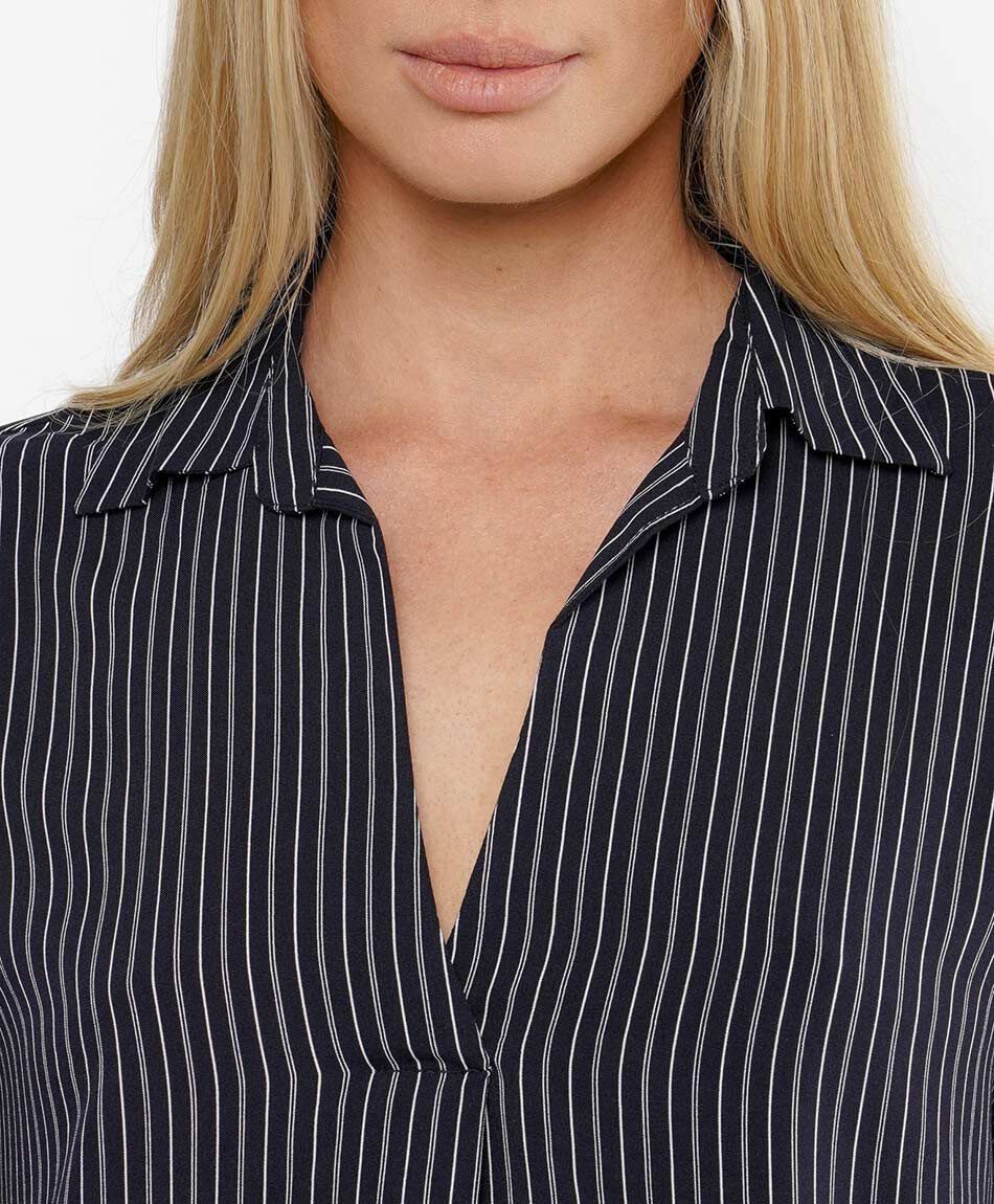 Camisa mujer listada cuello v