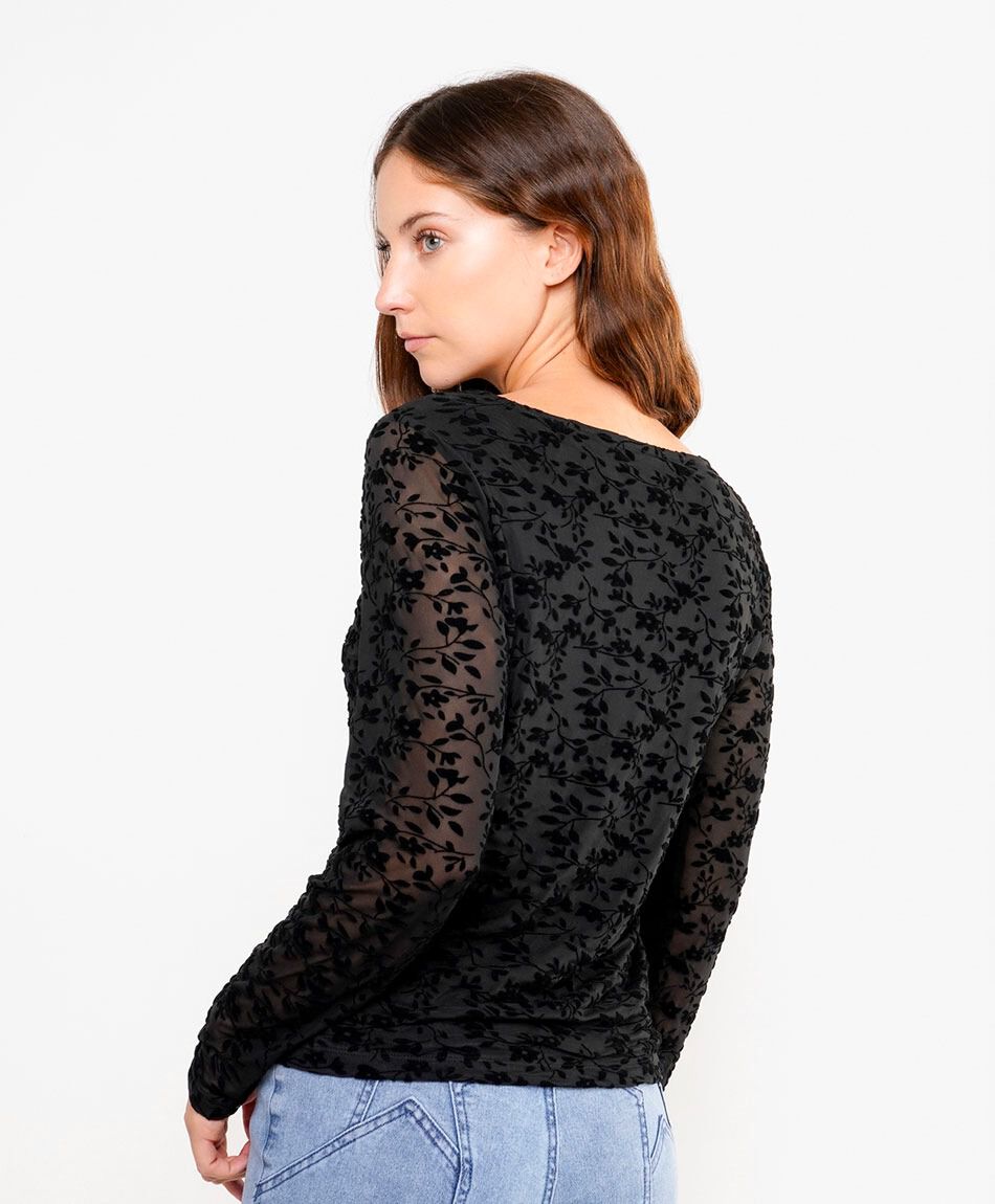 Remera mujer encajes florales