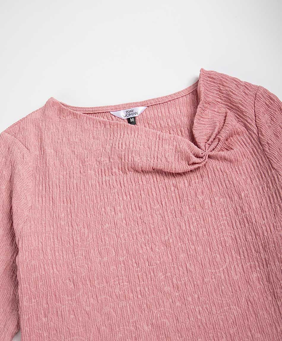 Remera mujer cuello asim&eacute;trico