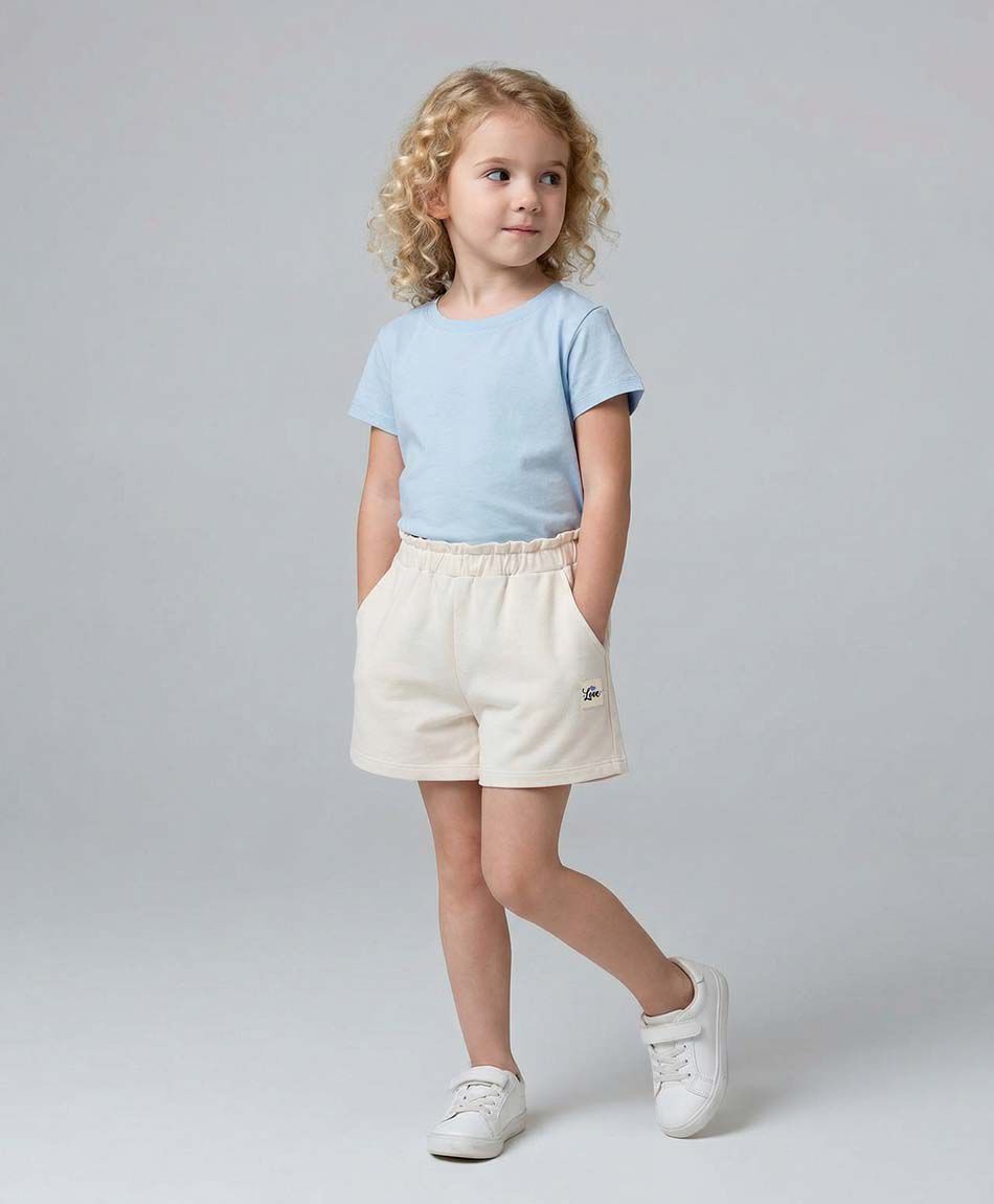 Short ni&ntilde;a beige