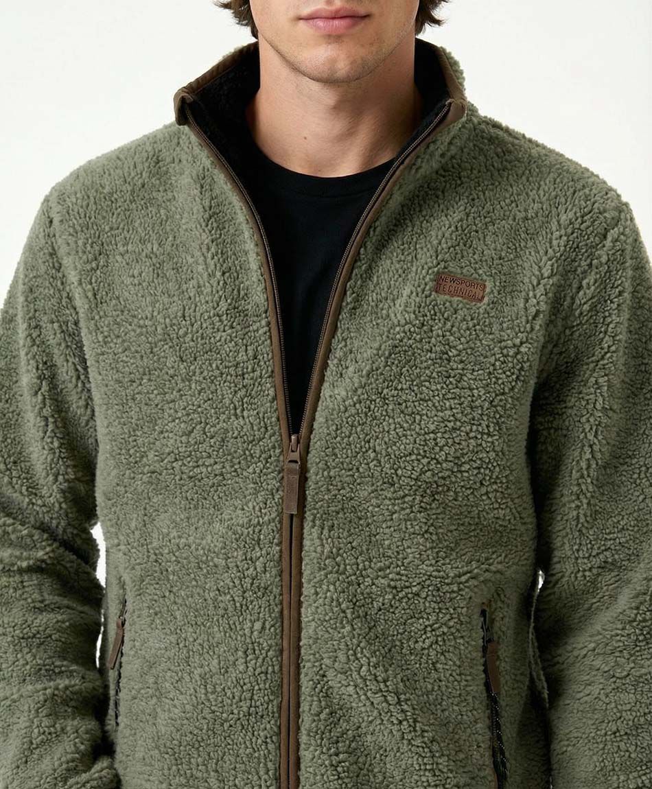 Campera deportiva hombre chiporro contraste