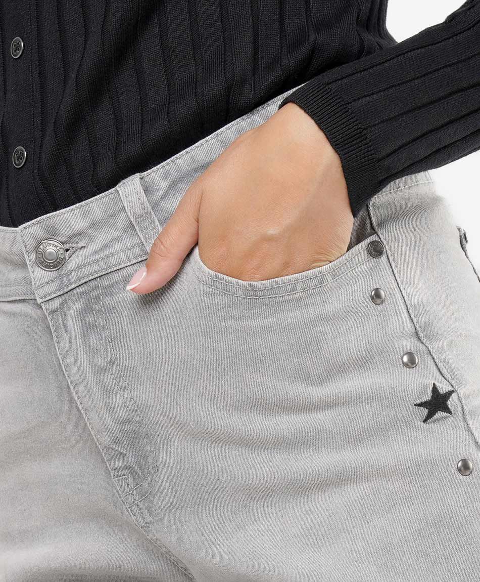 Jeans mujer estrellas bordadas wide leg